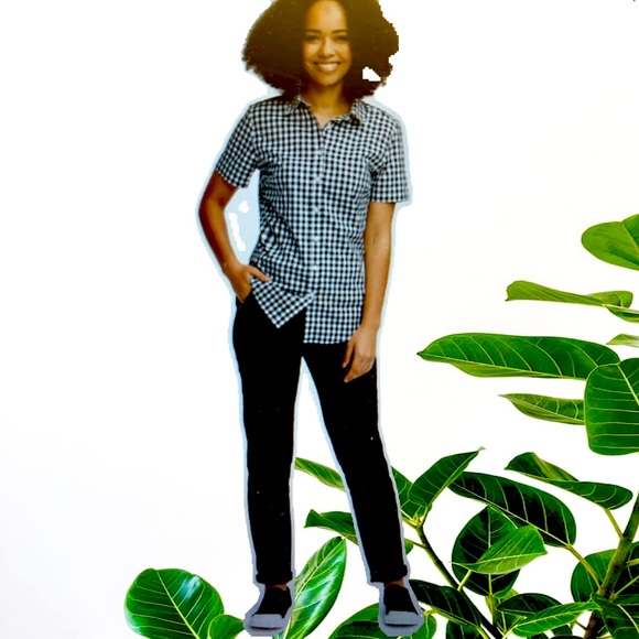 NWT CARGO CREW FRANKIE WOMEN WORK SHIRT SHORT SLEEVES 100% cotton in size 6us - Picture 1 of 6